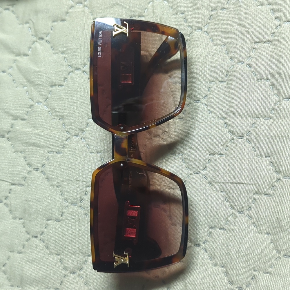 Tortoise Shell Fashion Sunglasses